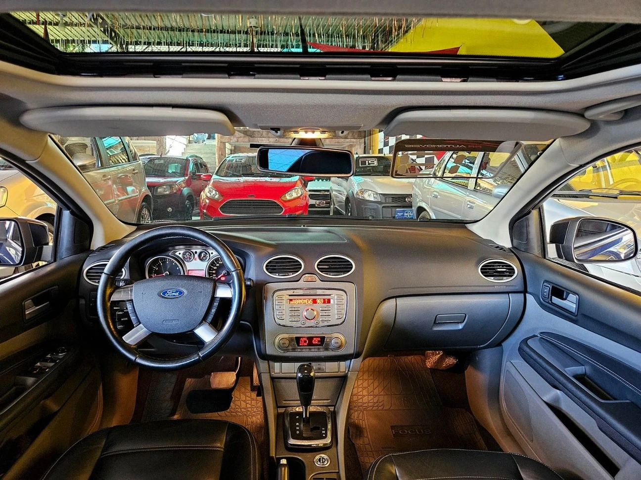FORD FOCUS