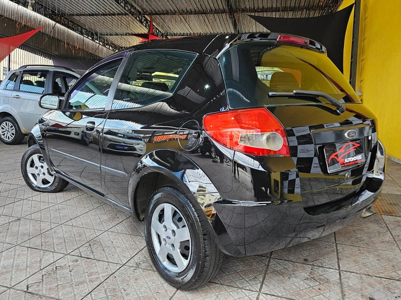 FORD KA