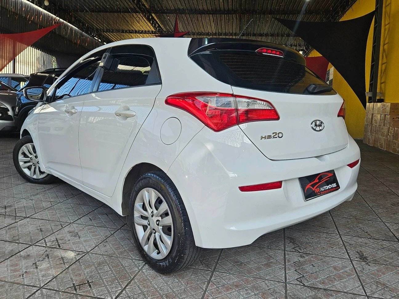 HYUNDAI HB20