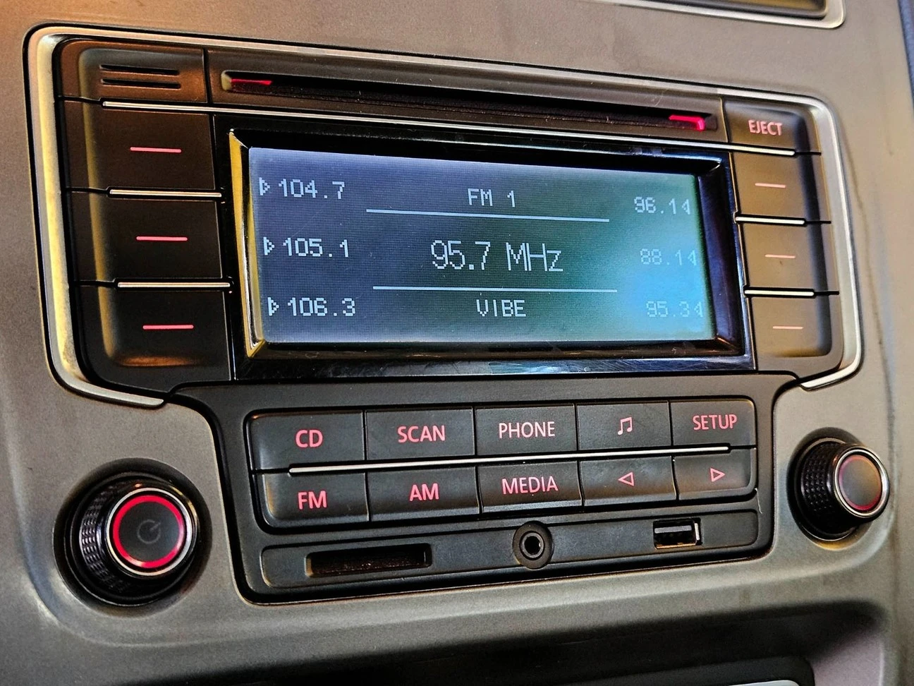 VOLKSWAGEN FOX