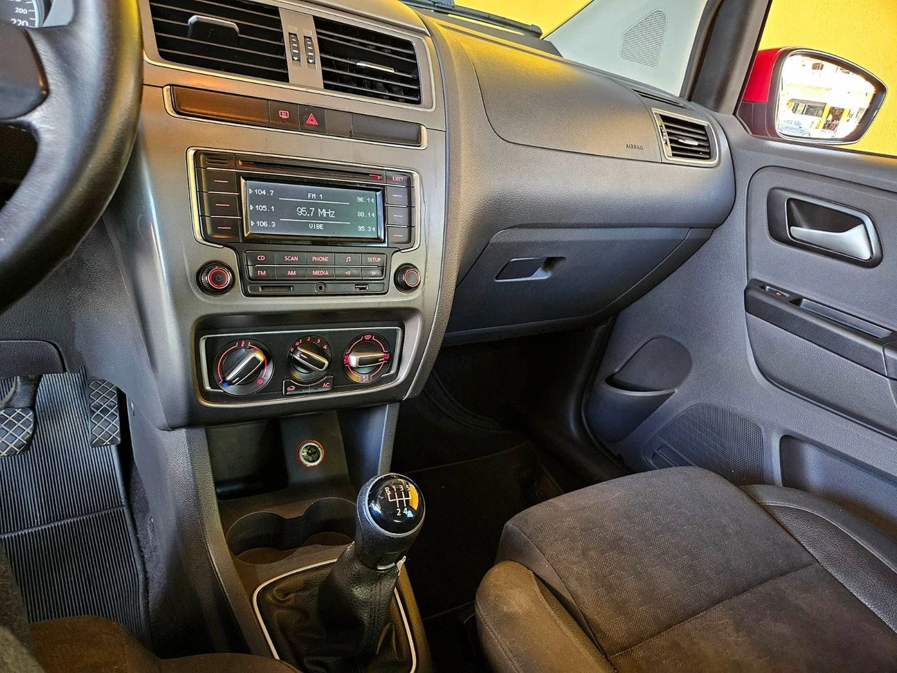 VOLKSWAGEN FOX