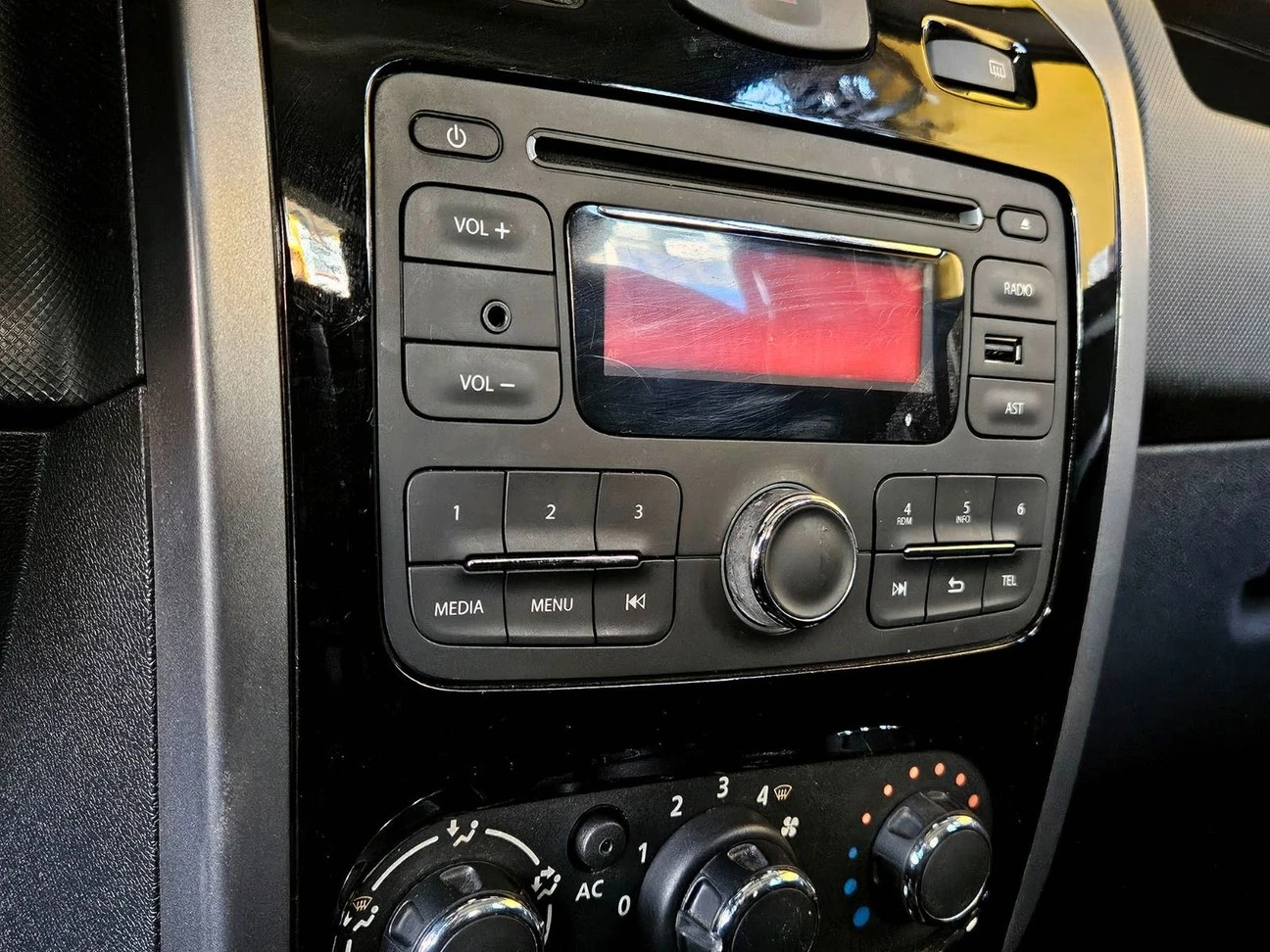 RENAULT SANDERO