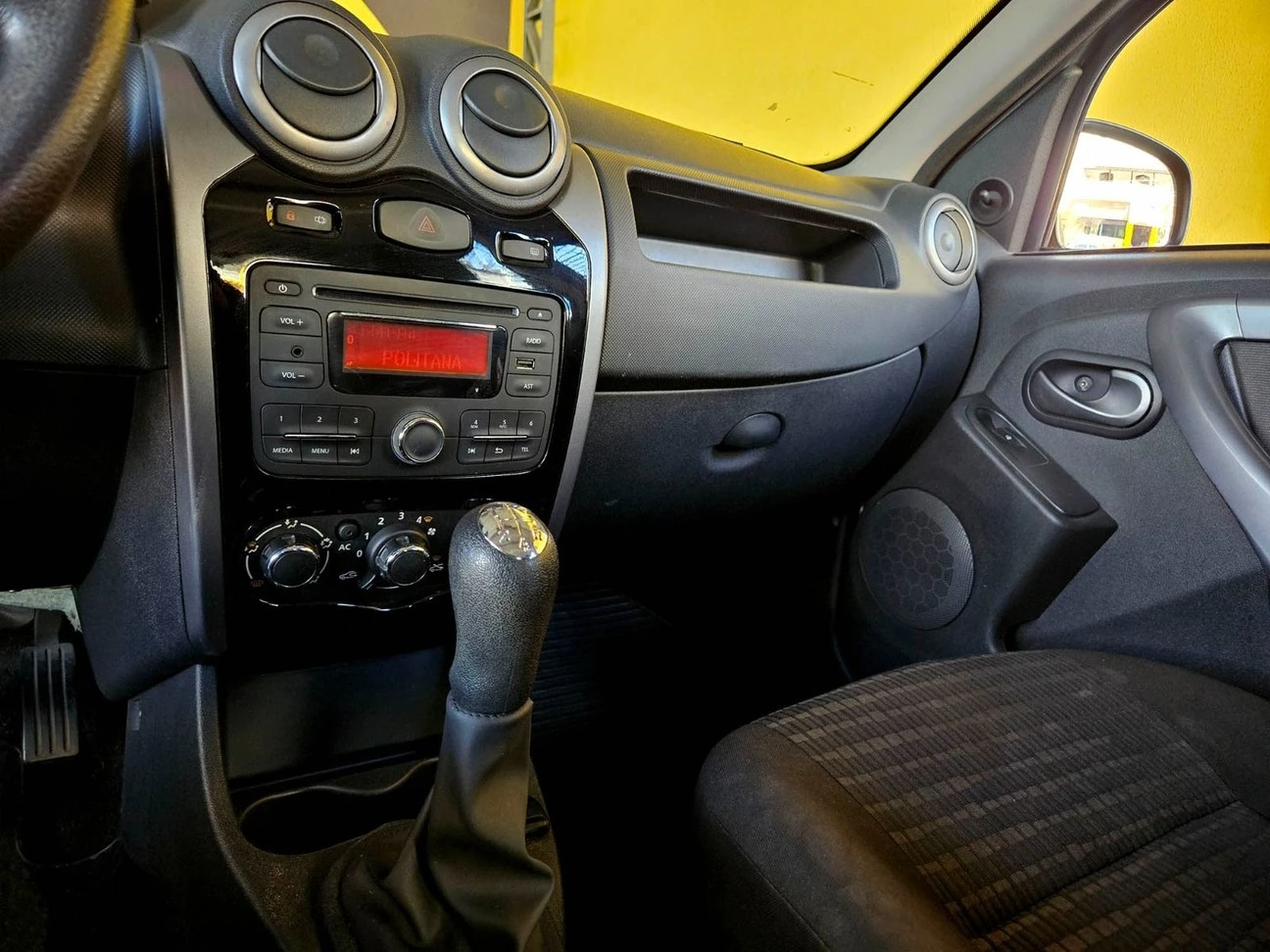 RENAULT SANDERO