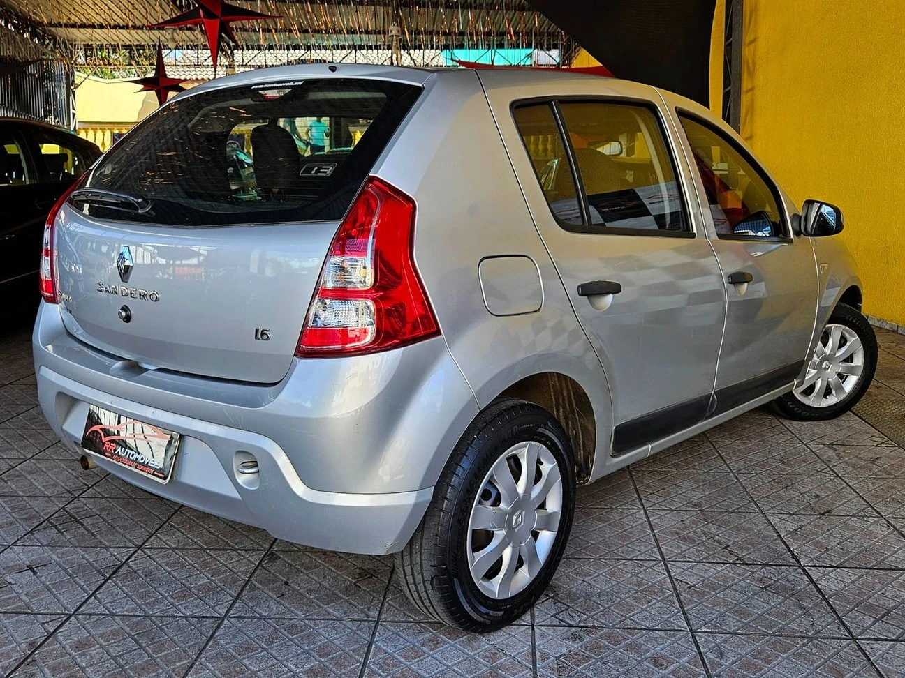 RENAULT SANDERO