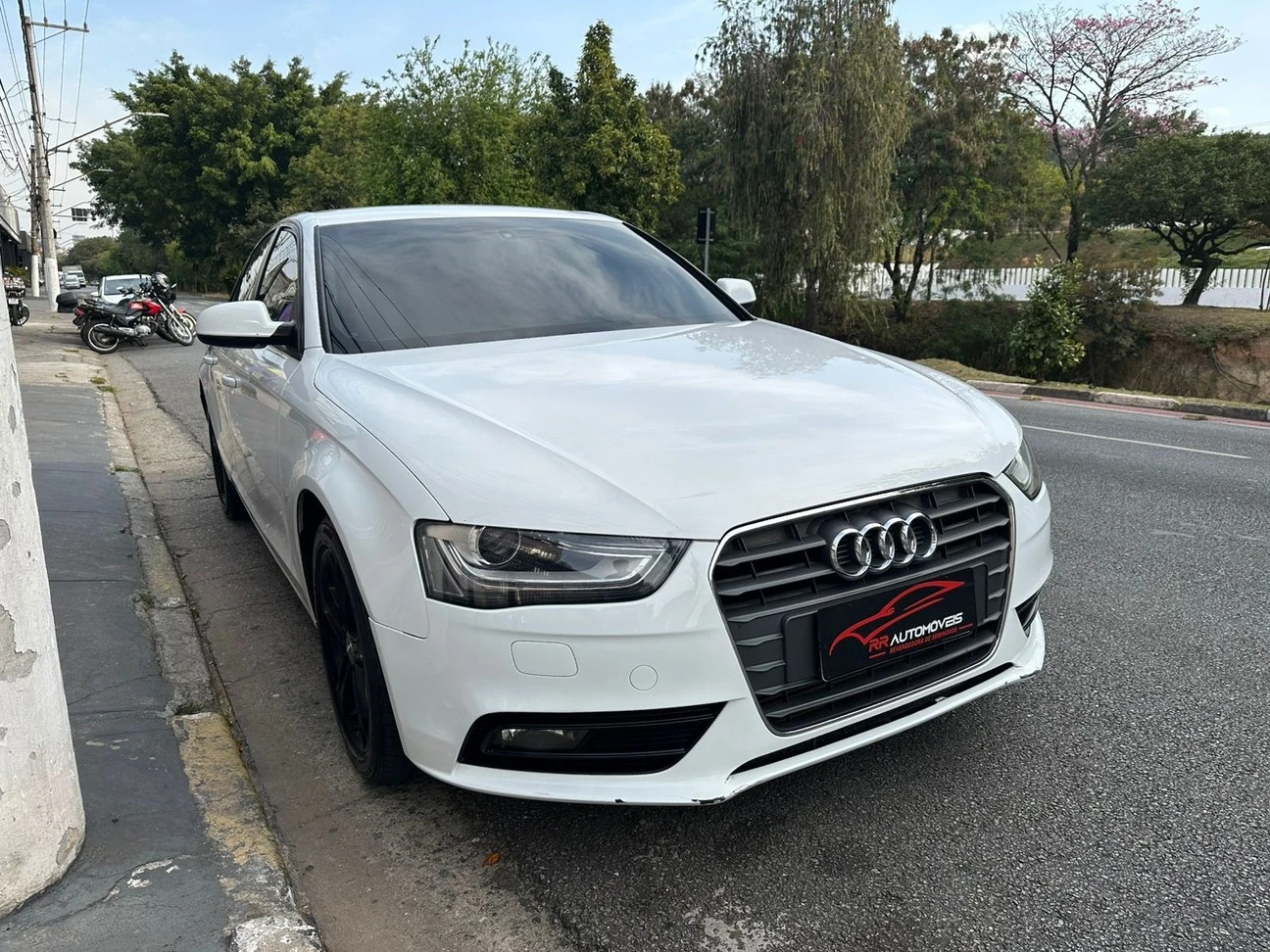 AUDI A4