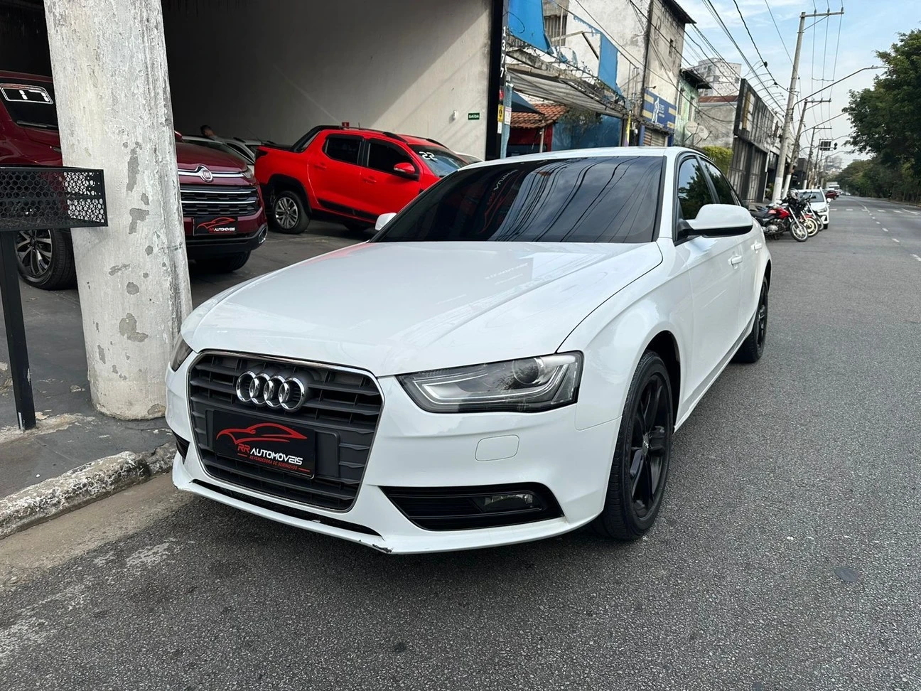 AUDI A4