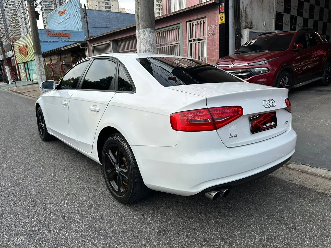 AUDI A4