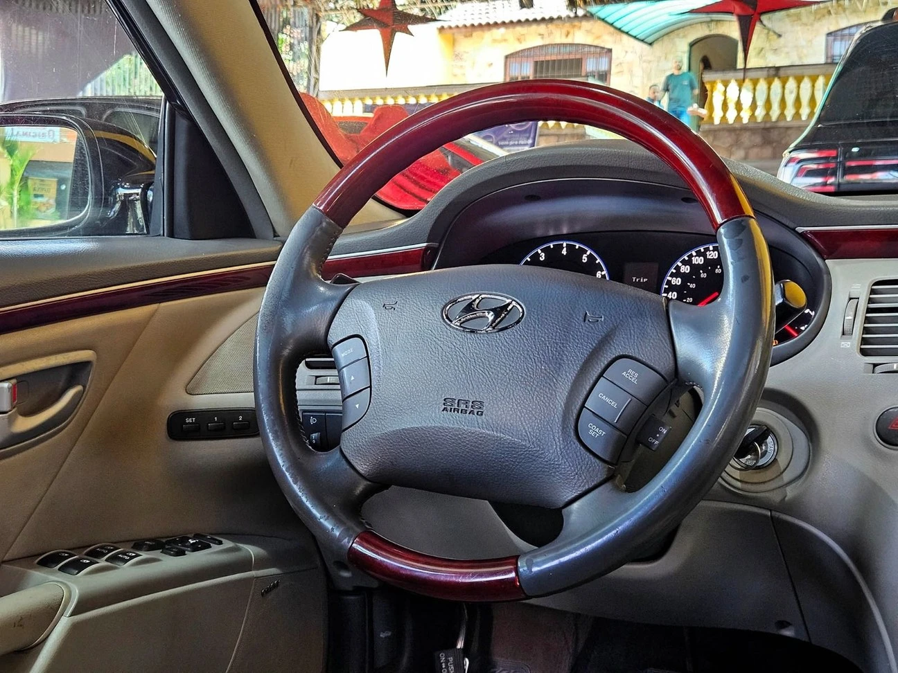 HYUNDAI AZERA