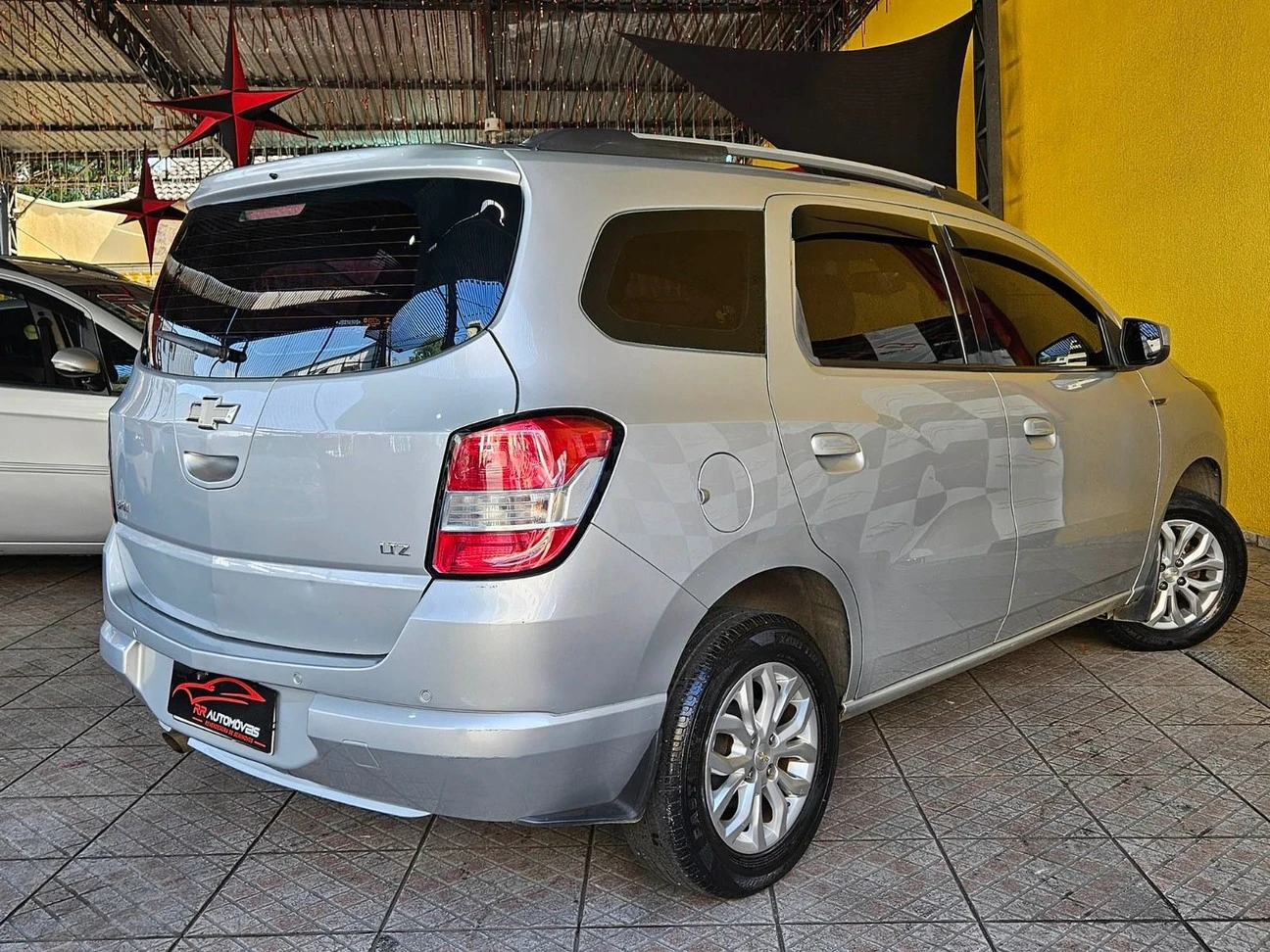CHEVROLET SPIN