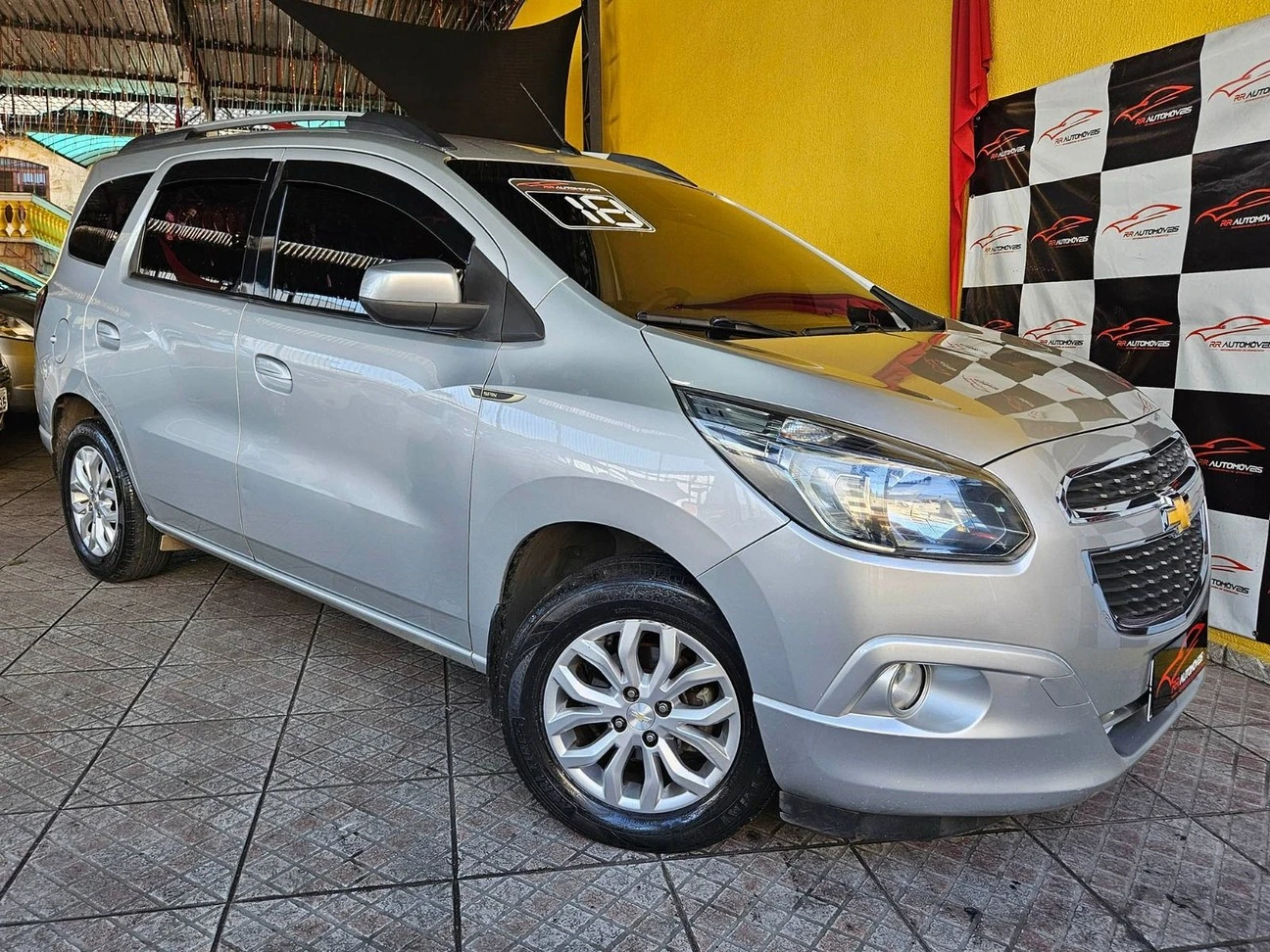 CHEVROLET SPIN