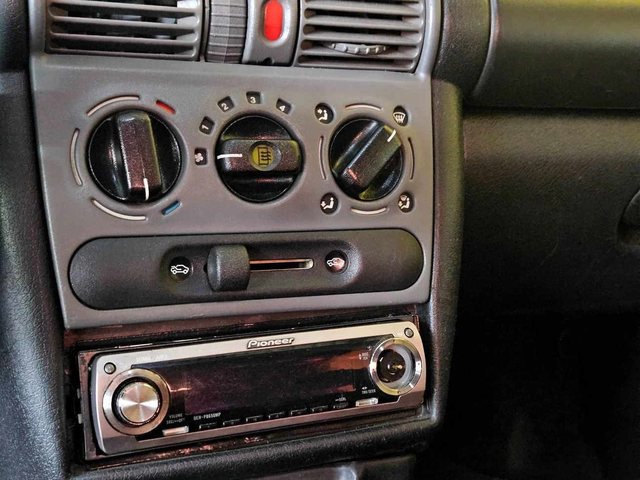 CHEVROLET CORSA