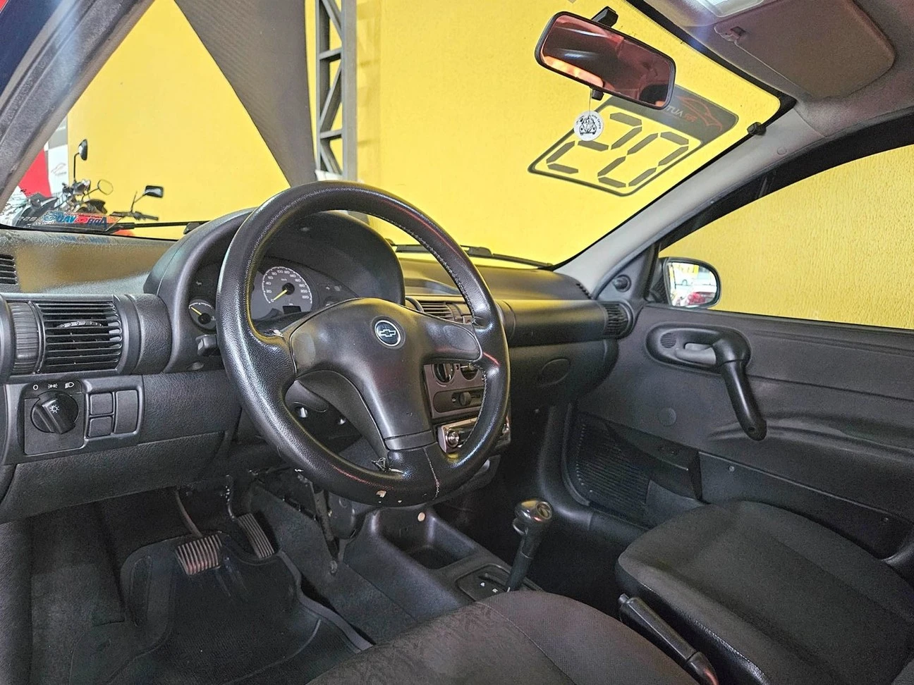 CHEVROLET CORSA