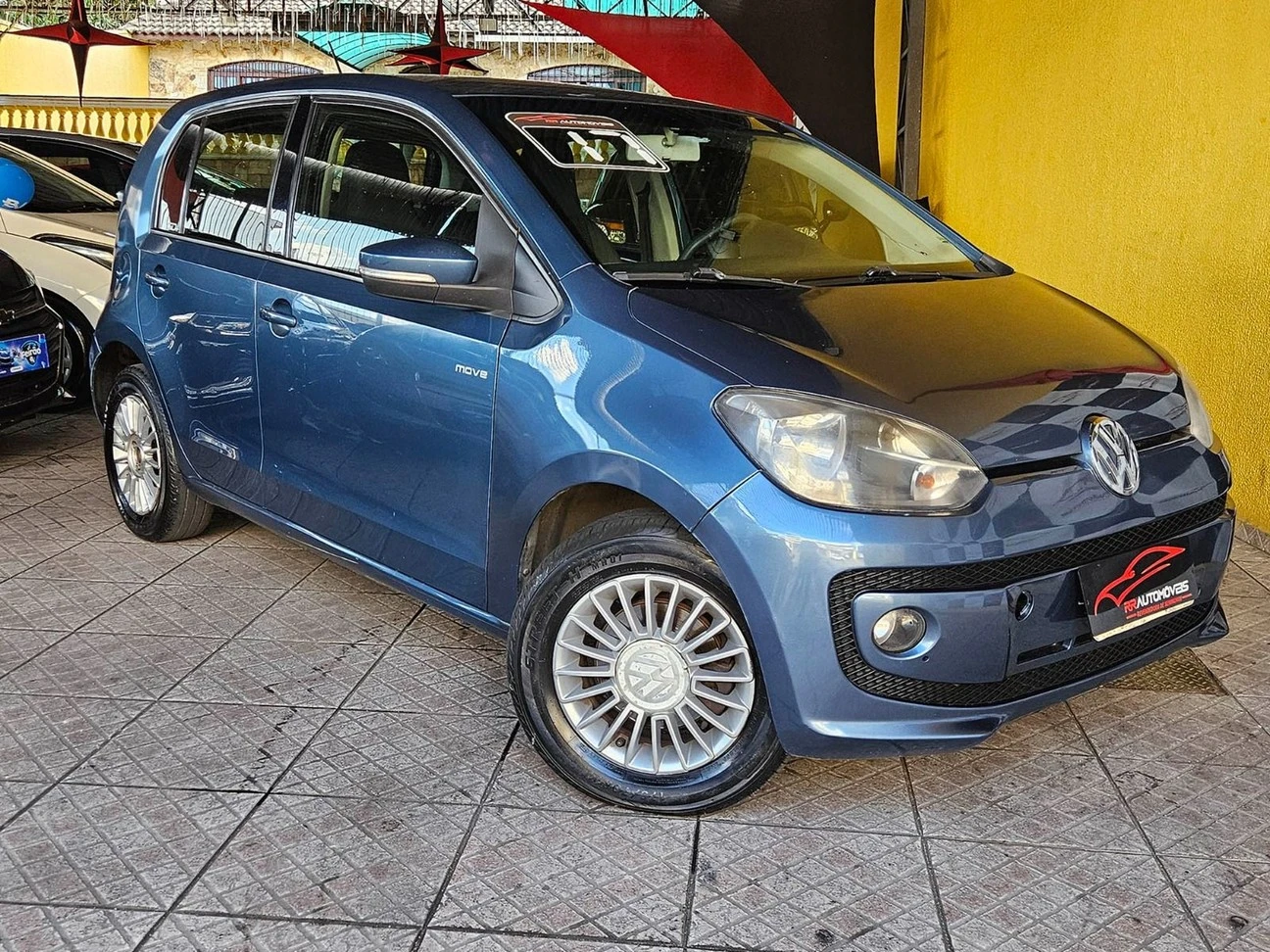 VOLKSWAGEN UP
