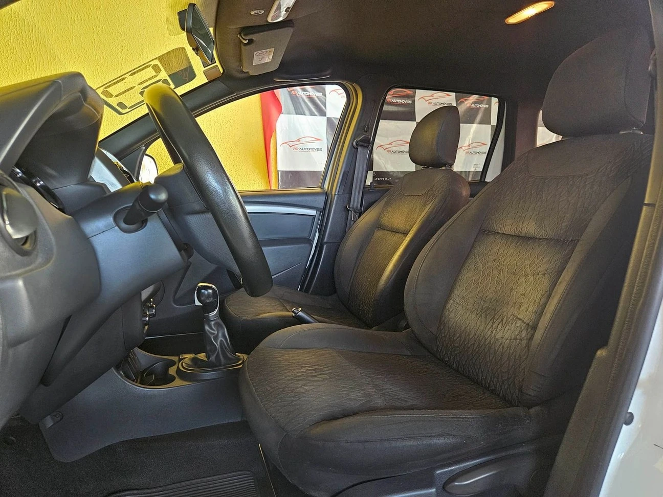 RENAULT DUSTER