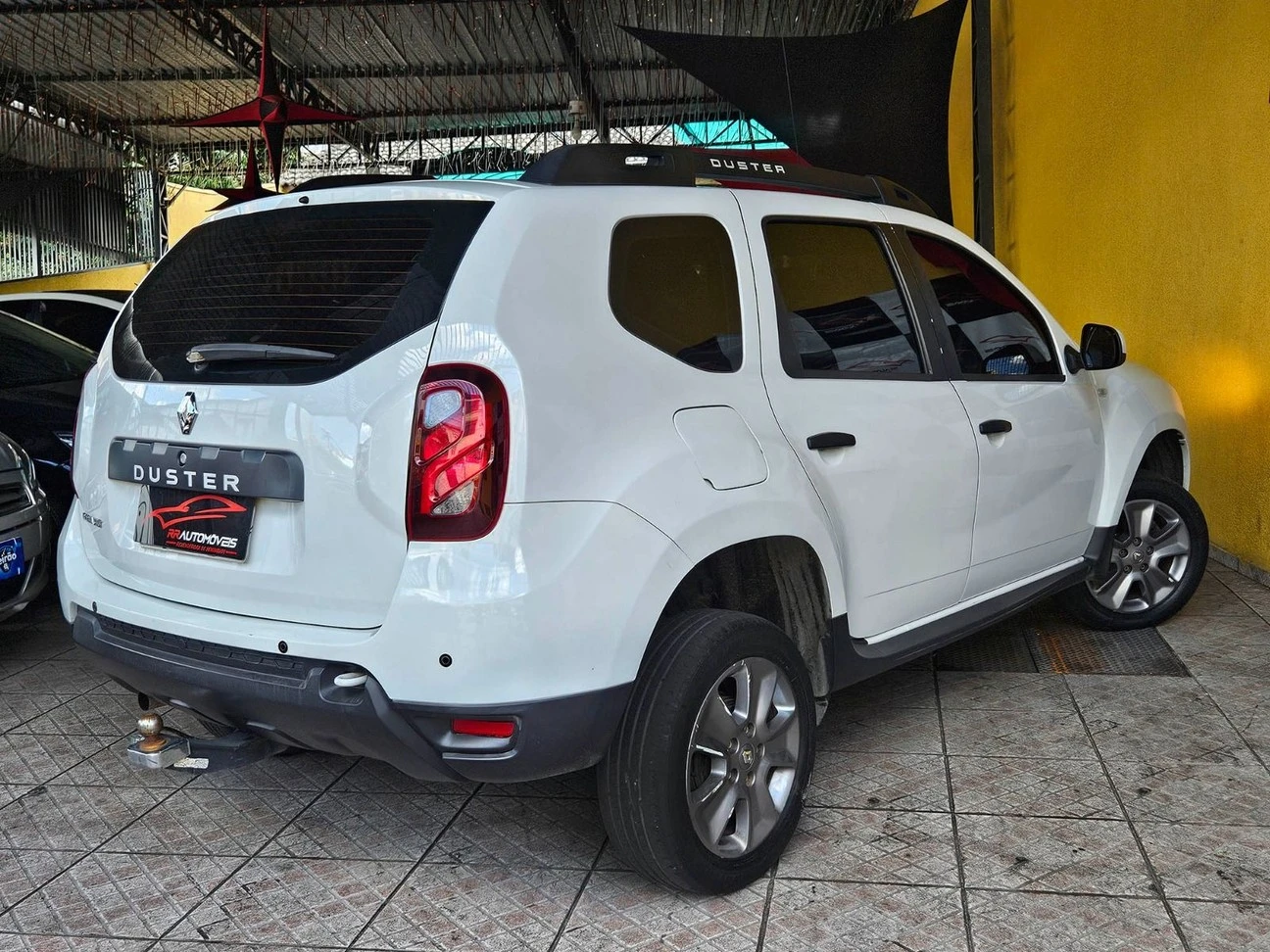 RENAULT DUSTER