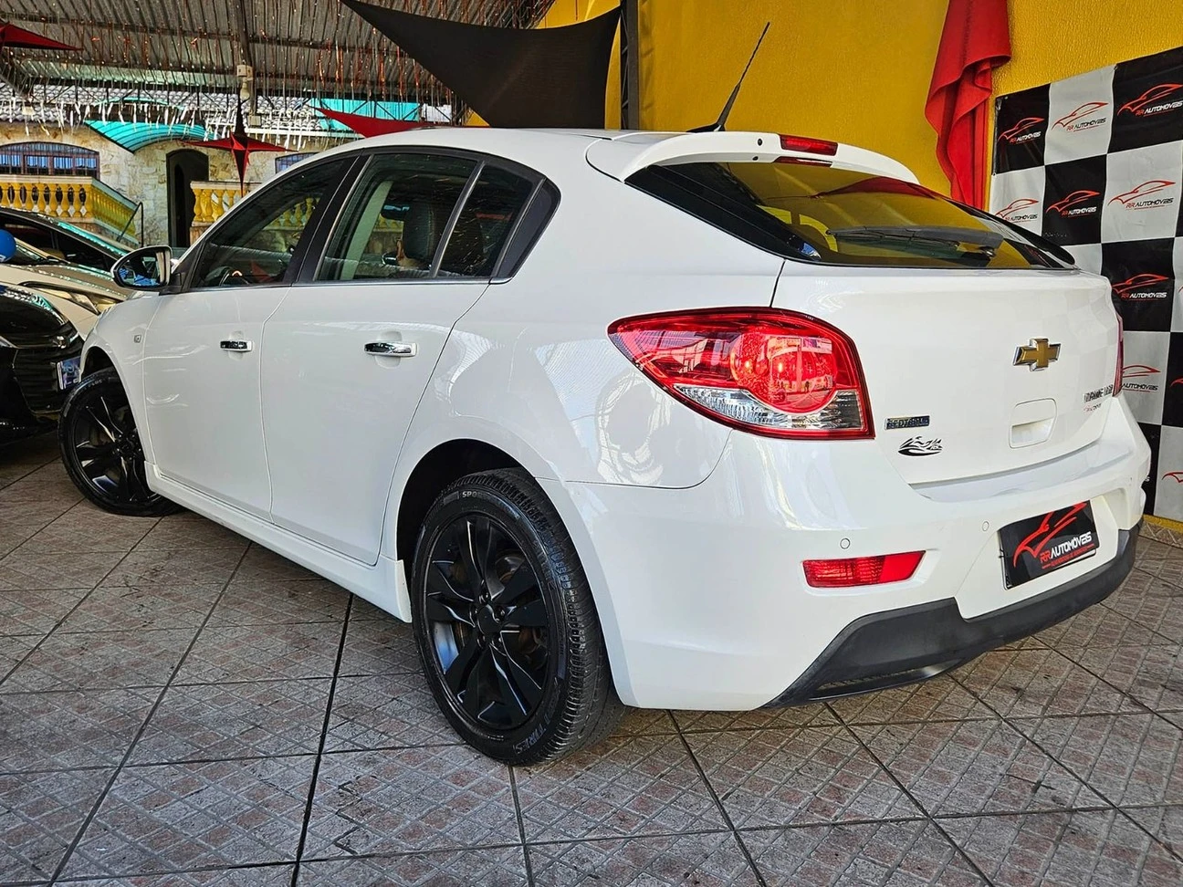CHEVROLET CRUZE