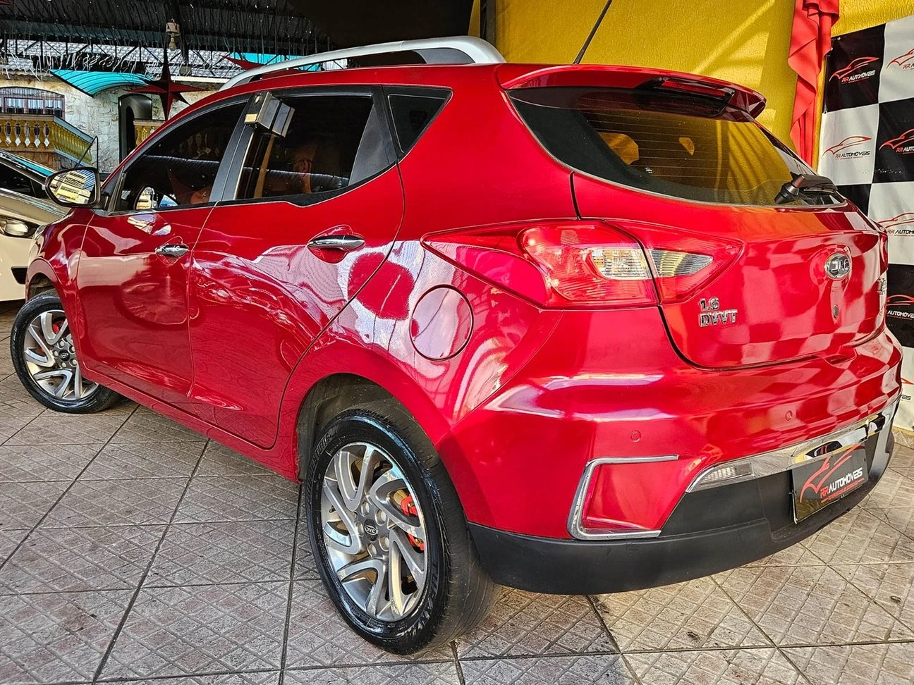 JAC T40