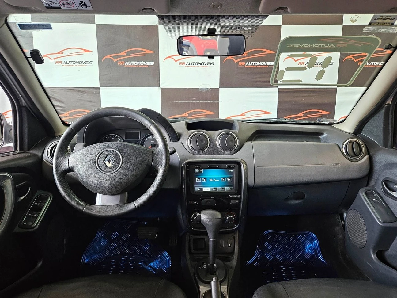 RENAULT DUSTER