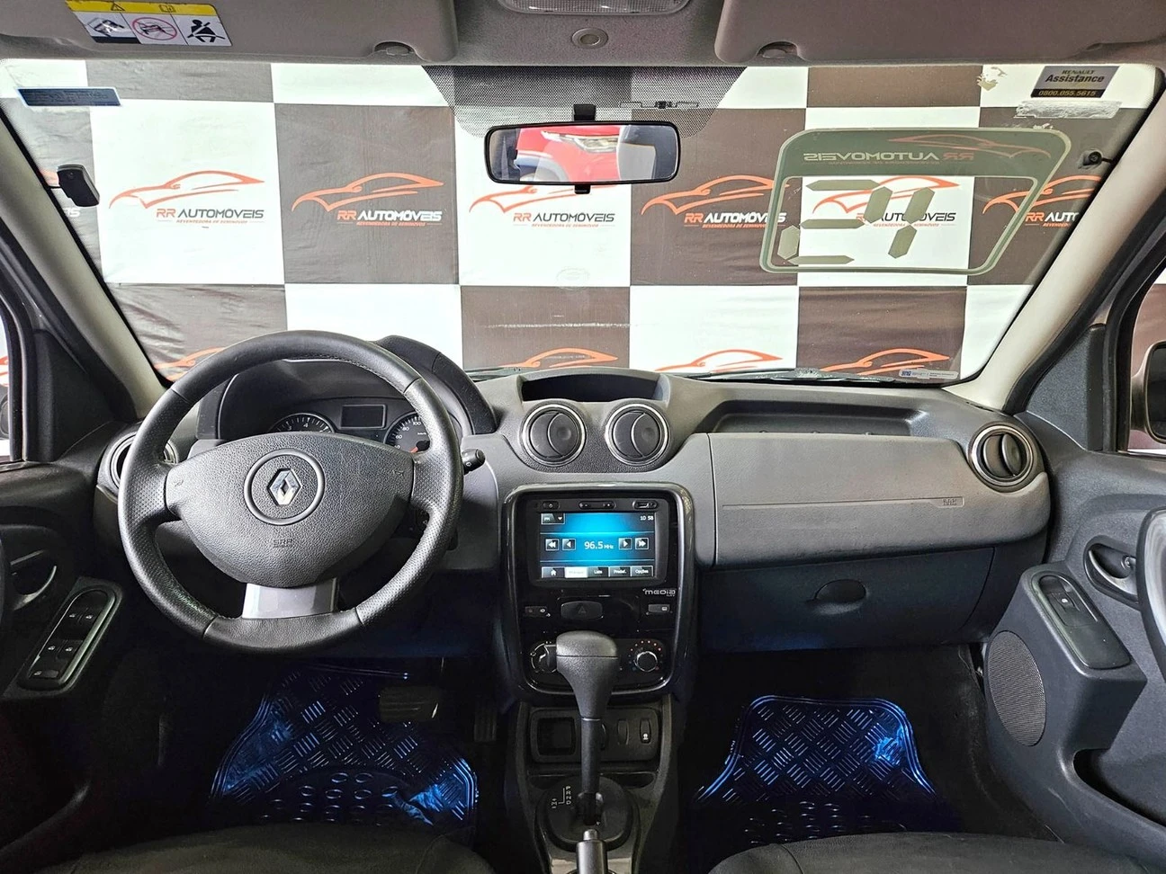 RENAULT DUSTER