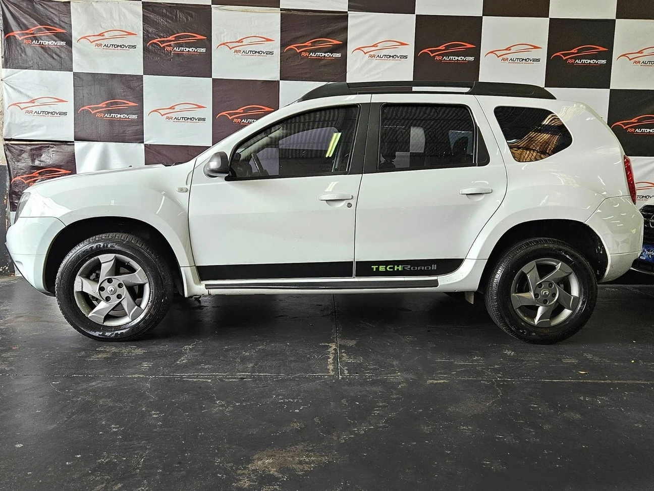RENAULT DUSTER