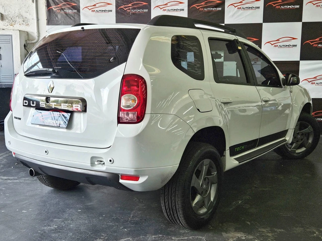 RENAULT DUSTER