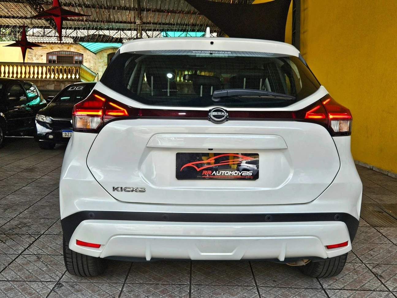 NISSAN KICKS