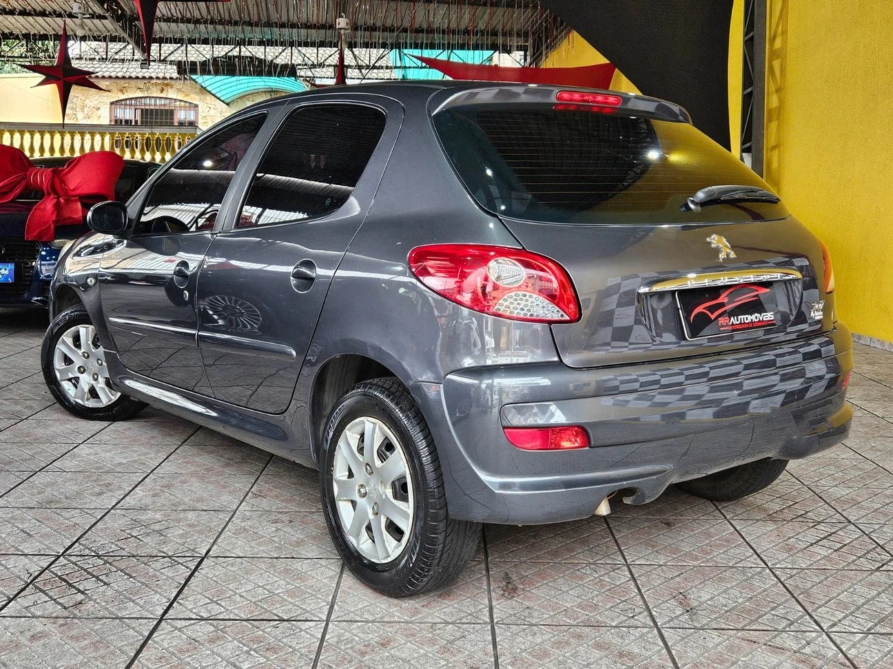 PEUGEOT 207