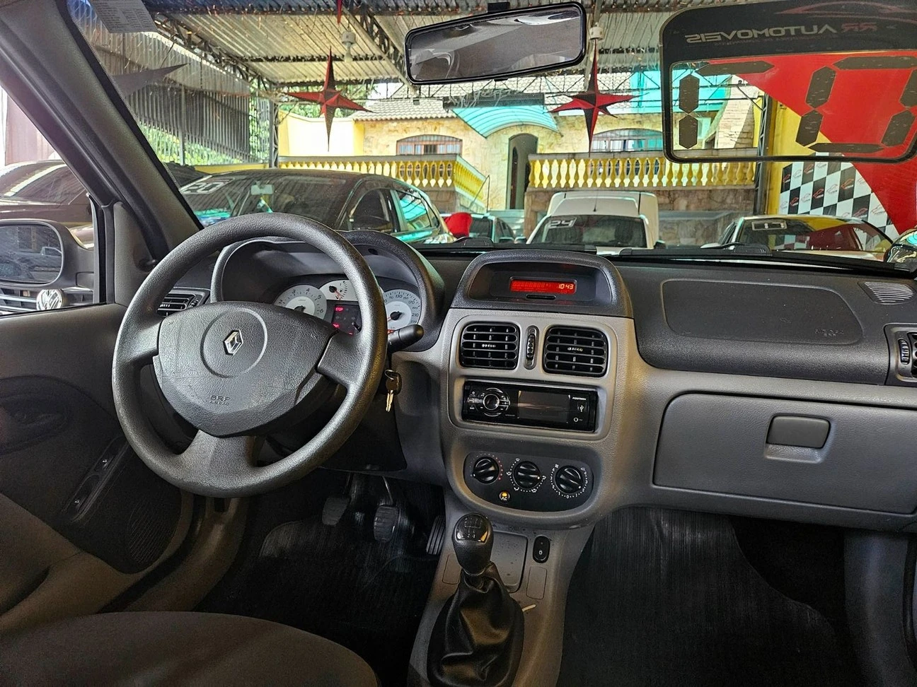 RENAULT CLIO