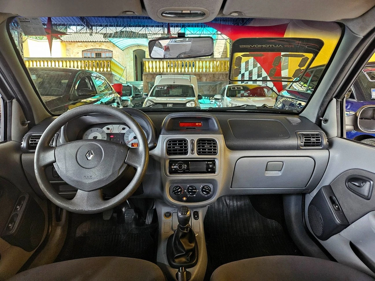 RENAULT CLIO