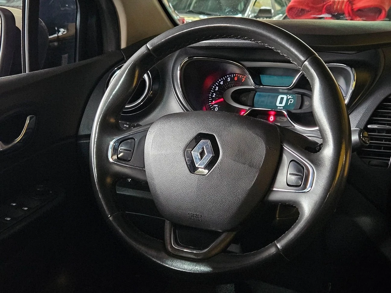 RENAULT CAPTUR