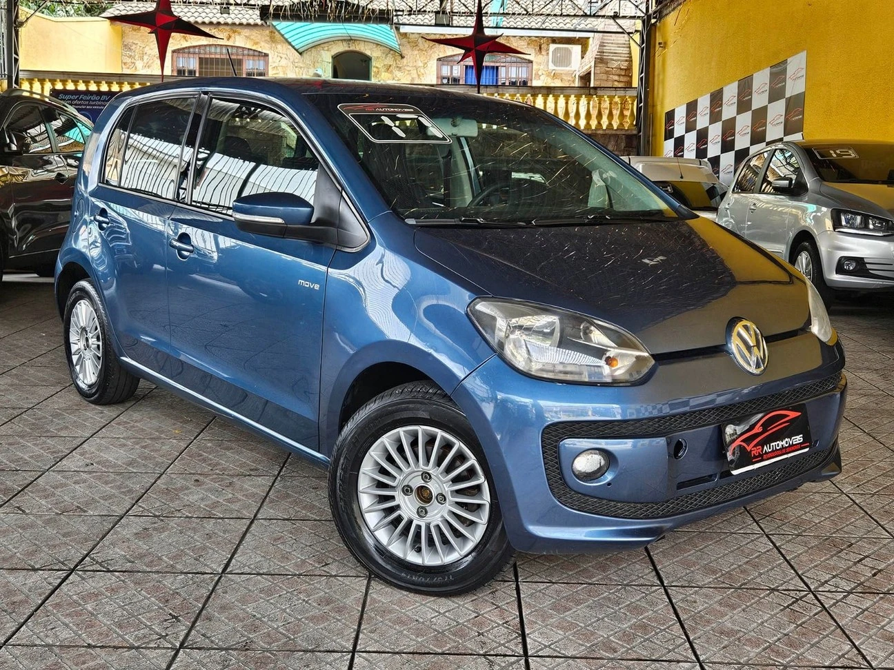 VOLKSWAGEN UP