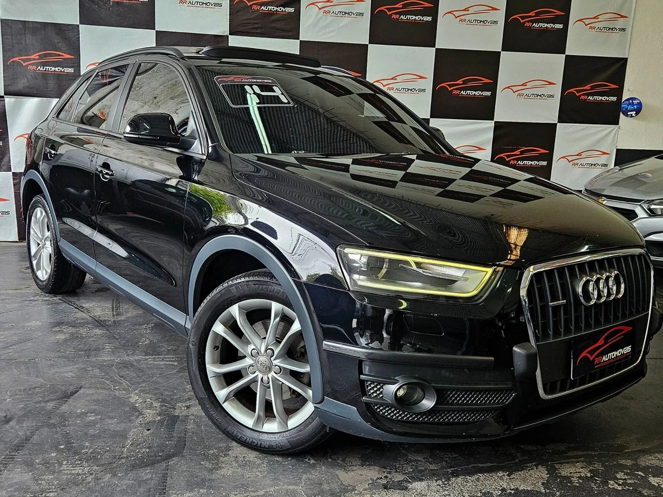 AUDI Q3
