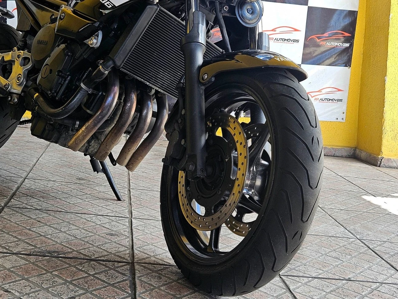 YAMAHA XJ6 N