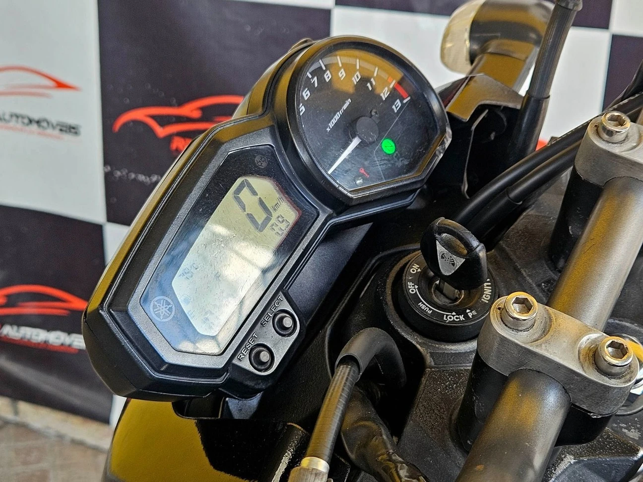 YAMAHA XJ6 N