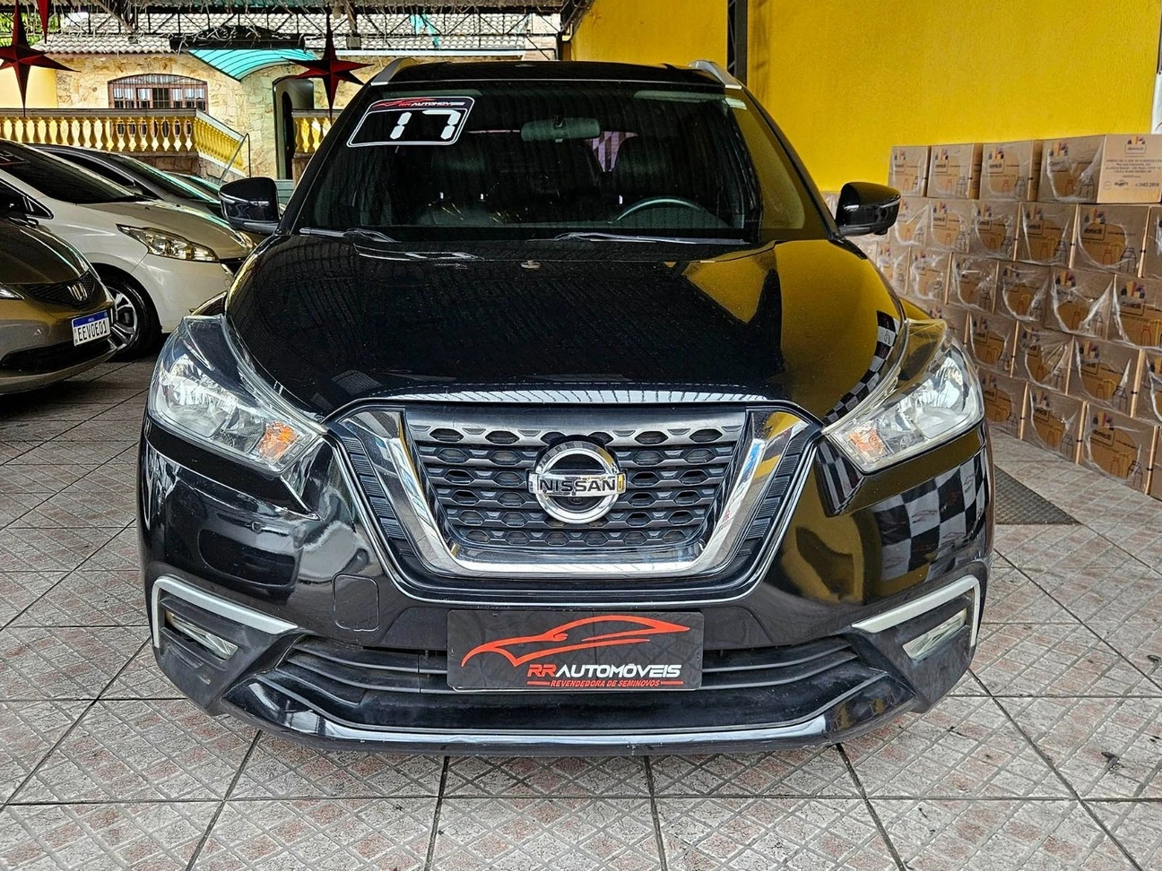 NISSAN KICKS