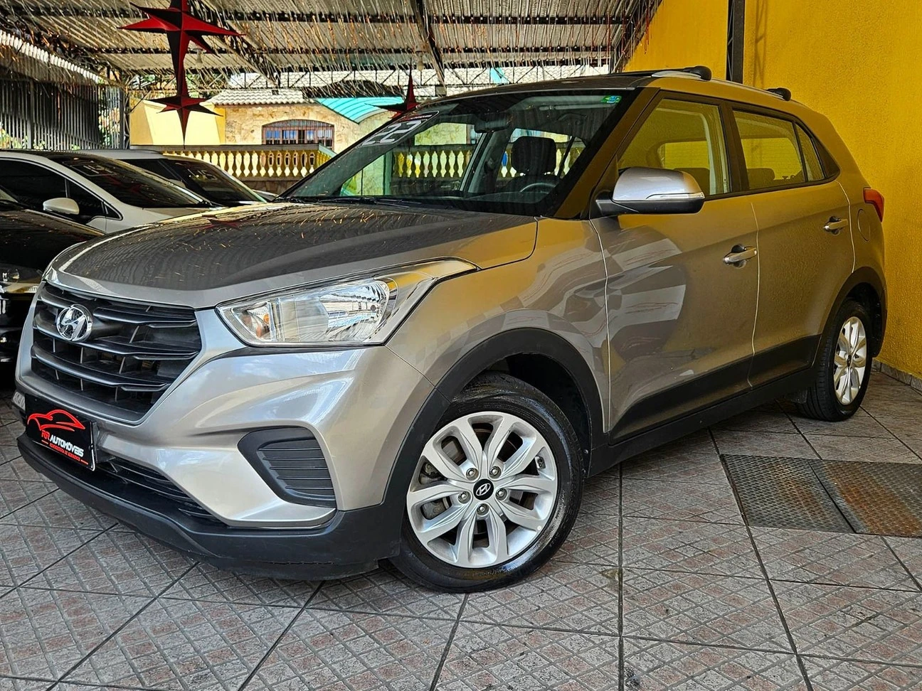 HYUNDAI CRETA