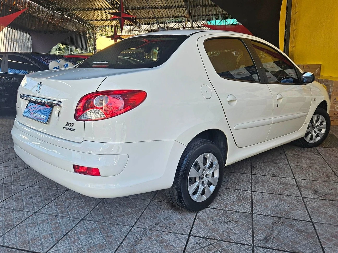 PEUGEOT 207