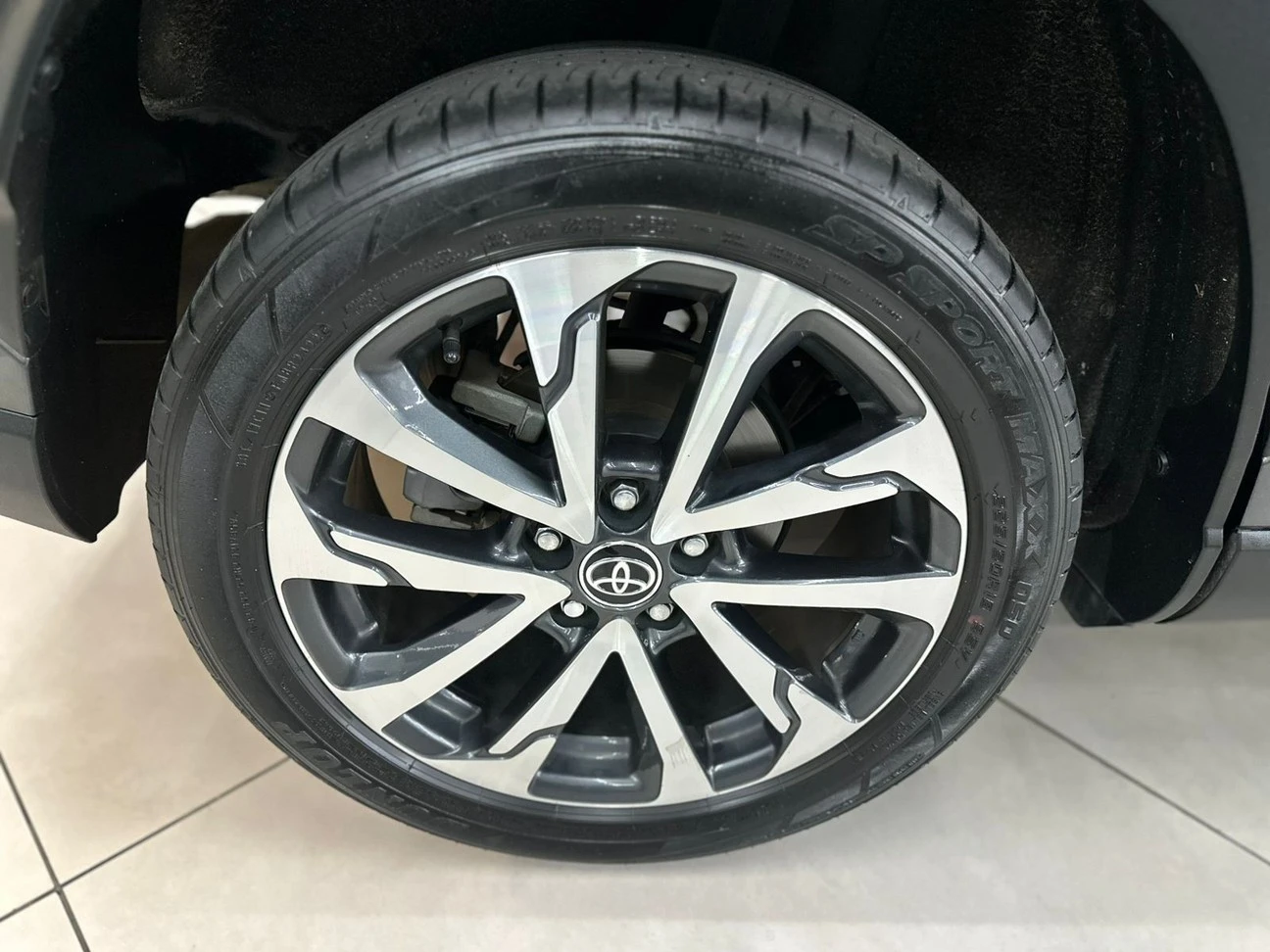 TOYOTA COROLLA CROSS