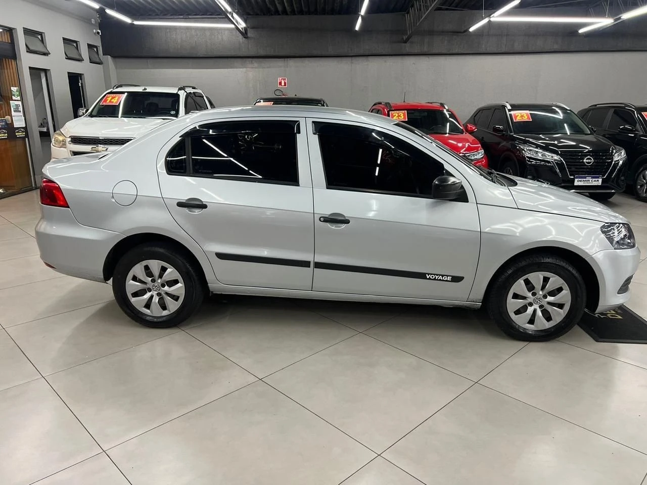 VOLKSWAGEN VOYAGE