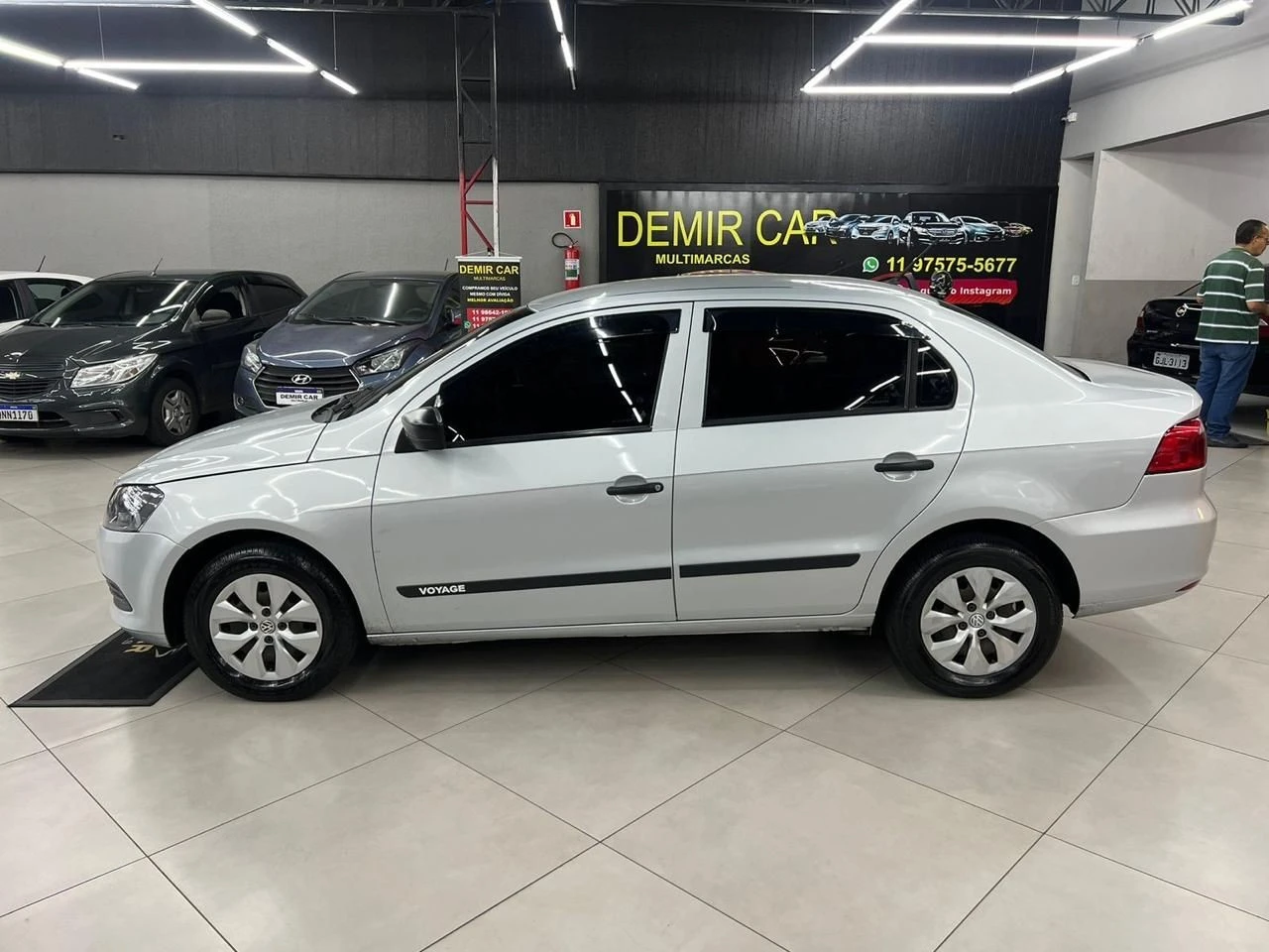 VOLKSWAGEN VOYAGE