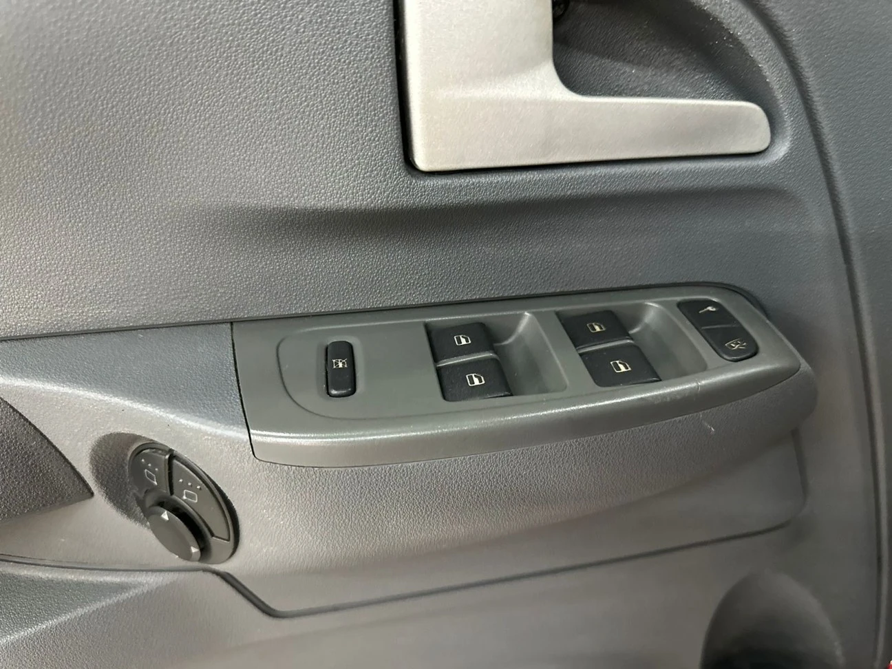 VOLKSWAGEN SPACEFOX