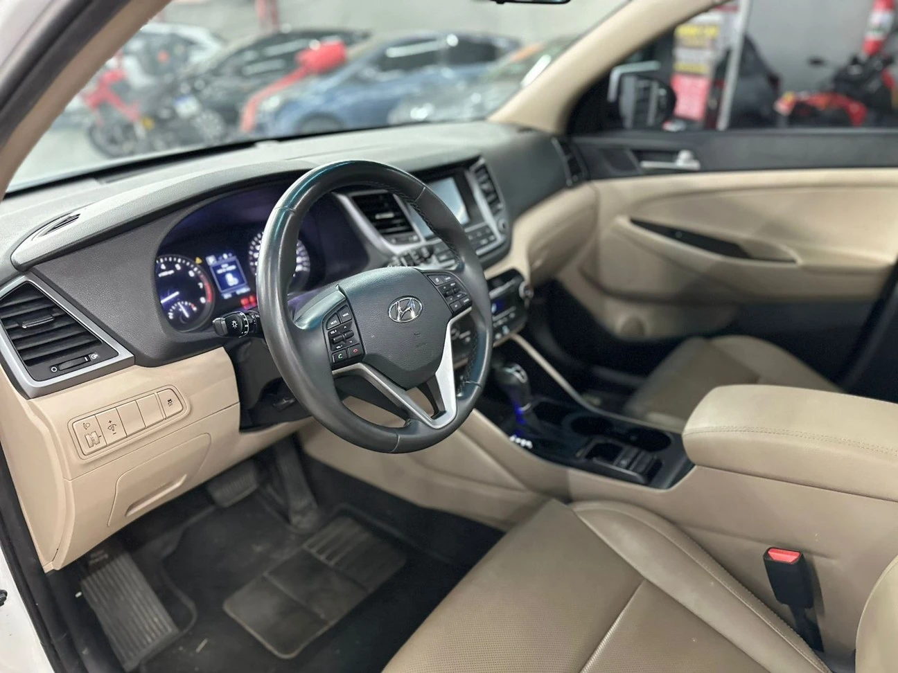 HYUNDAI TUCSON