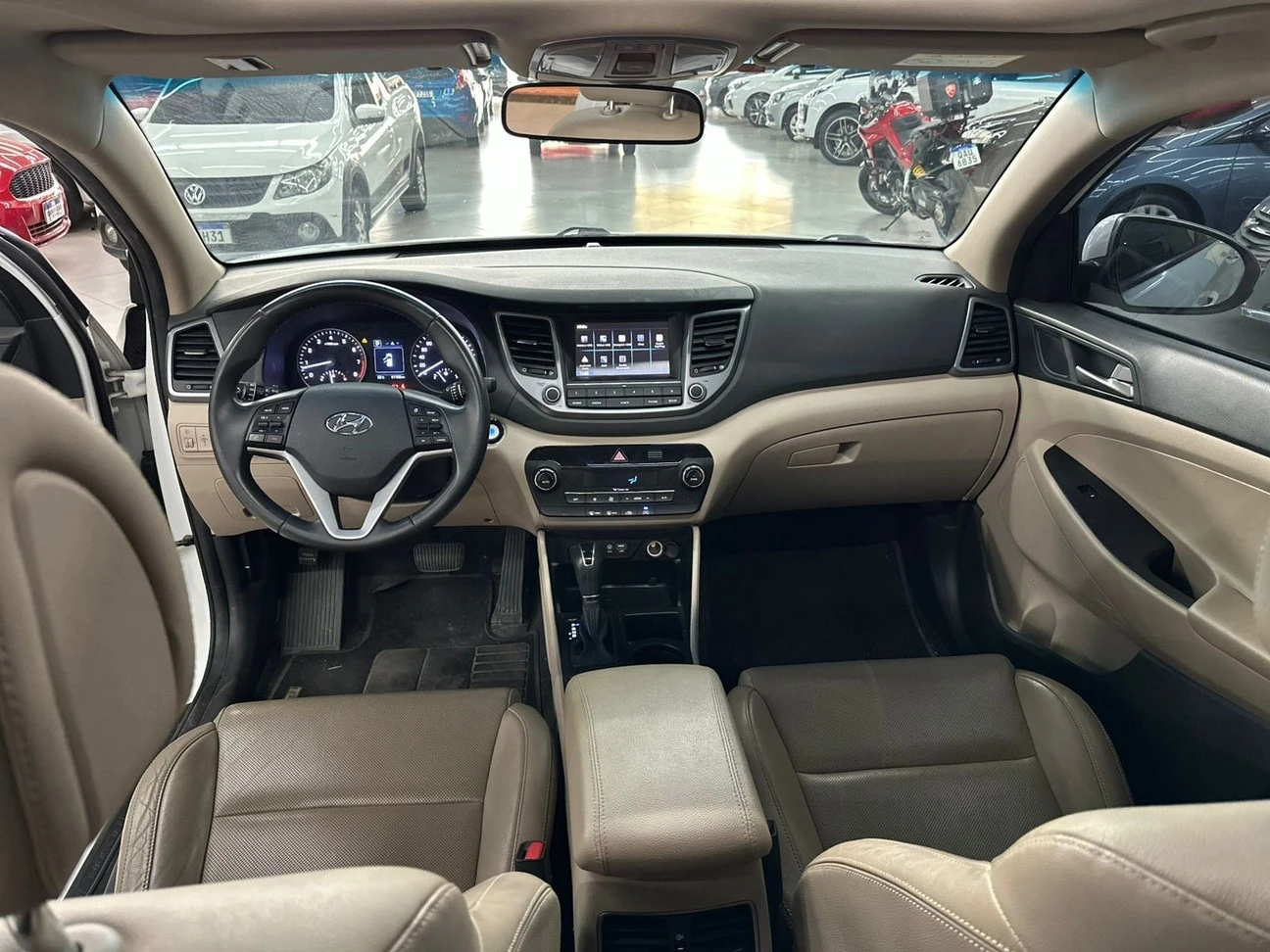 HYUNDAI TUCSON