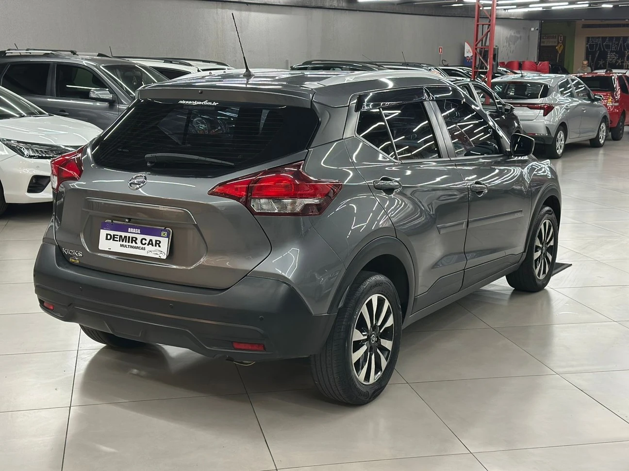 NISSAN KICKS