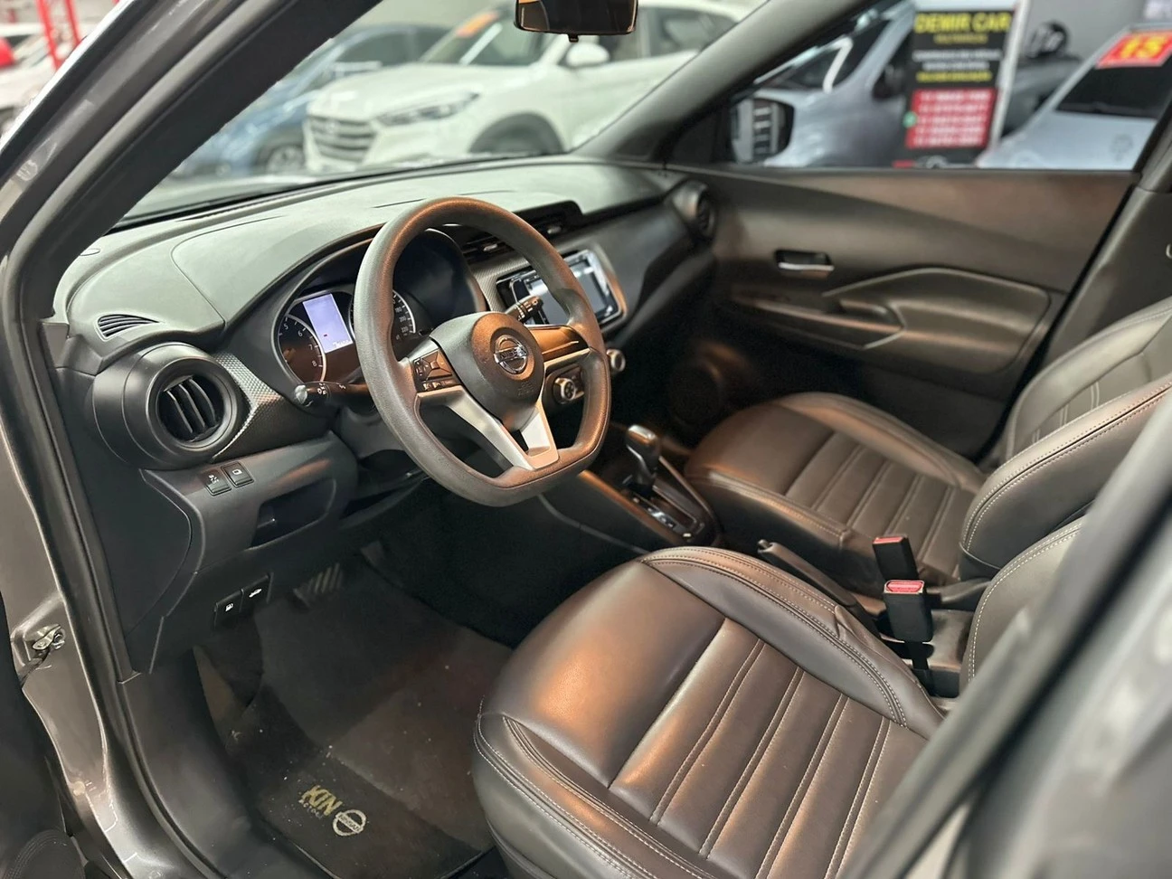 NISSAN KICKS