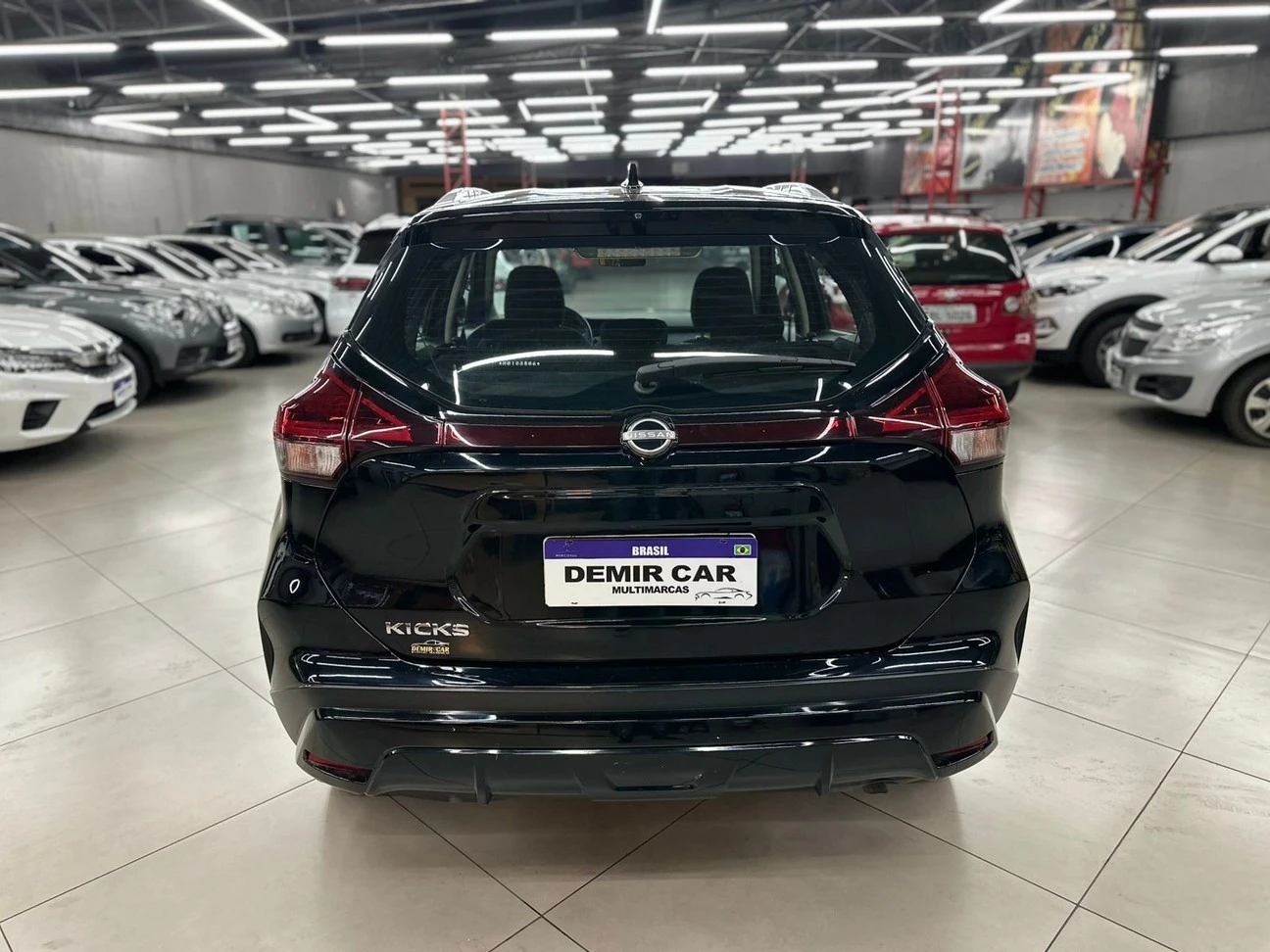 NISSAN KICKS