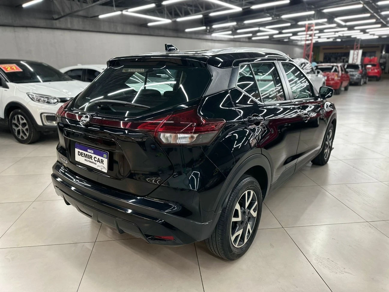 NISSAN KICKS