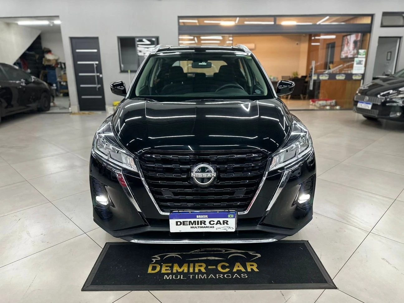 NISSAN KICKS