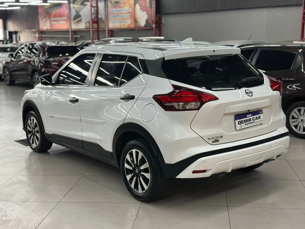 NISSAN KICKS