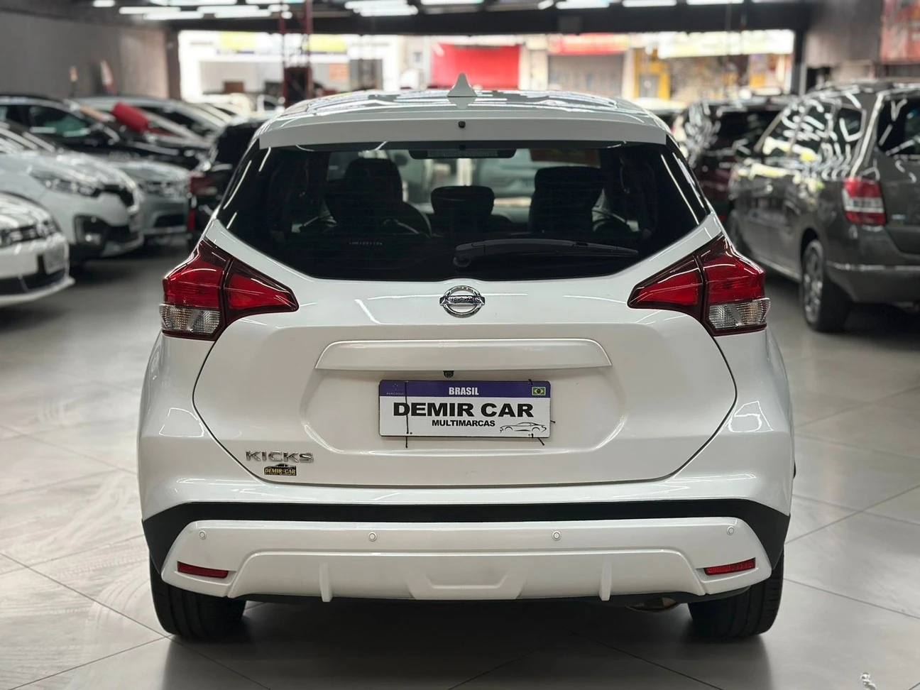 NISSAN KICKS